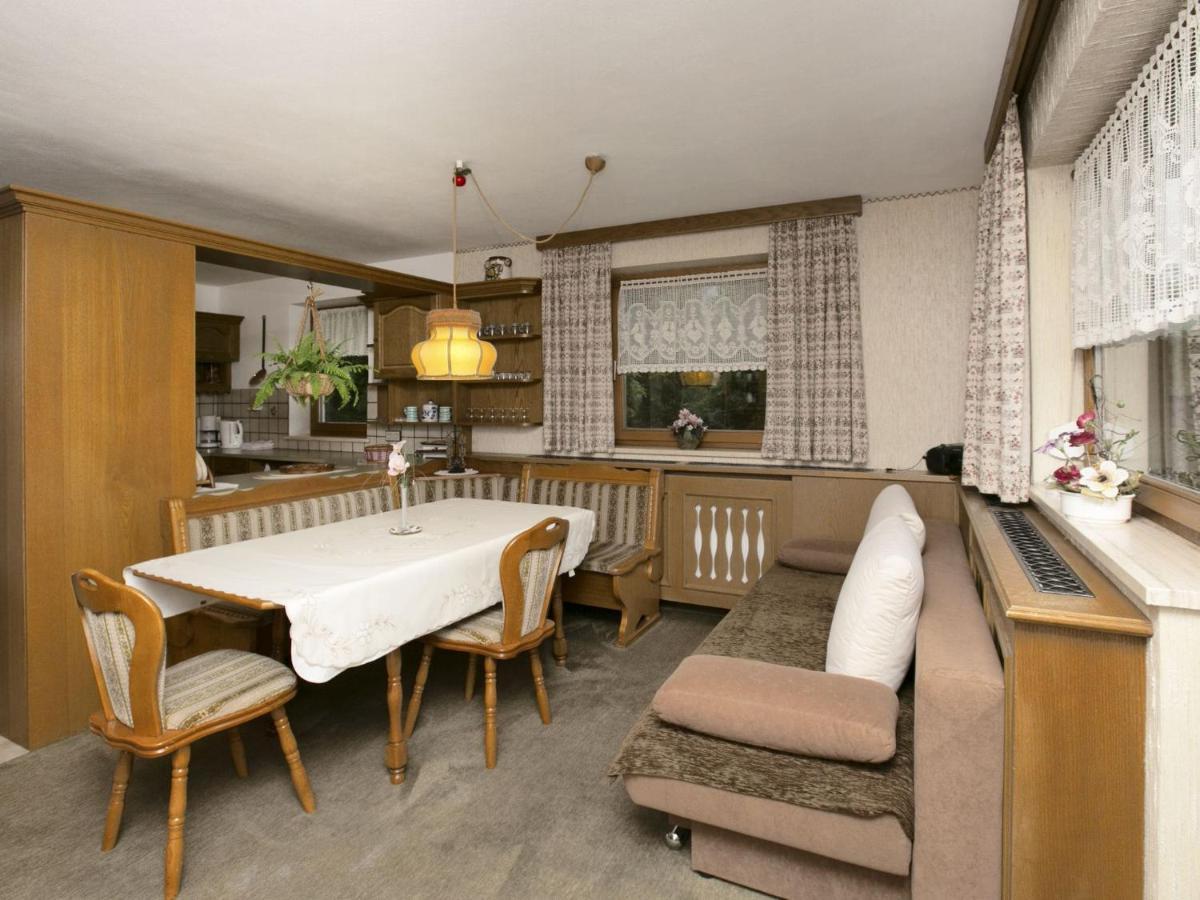 Apartment In W Ngle Tyrol With Walking Trails Near روتته المظهر الخارجي الصورة